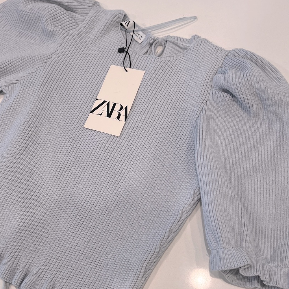Zara fitted puff sleeve top